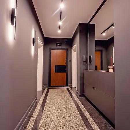 Elegant And Classic 2bd With Free Parking By Apartmax アパート ヴァルナ