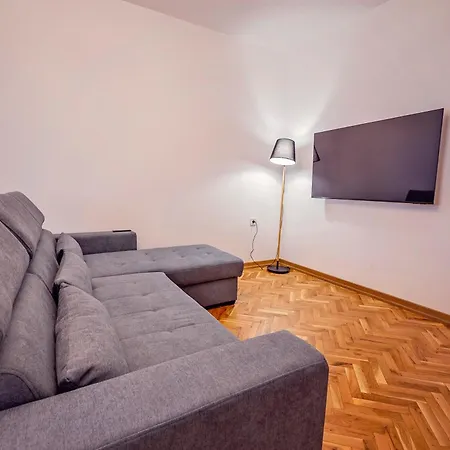 アパート Elegant And Classic 2bd With Free Parking By Apartmax *